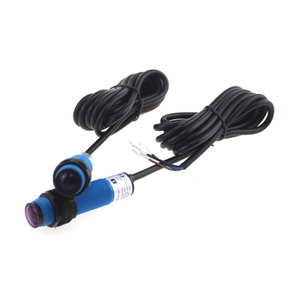 Interruttore fotoelettrico PNP NO+NC Tipo cilindrico Sensore a fascio a valle G18-3C5PC