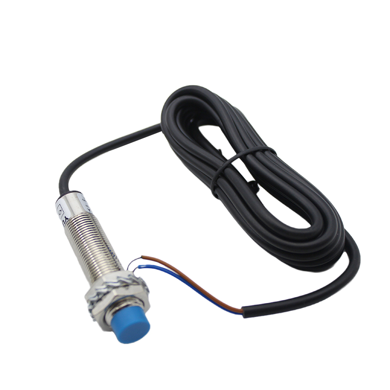 Sensore di prossimità induttivo cilindrico in metallo LM12-3004LA 